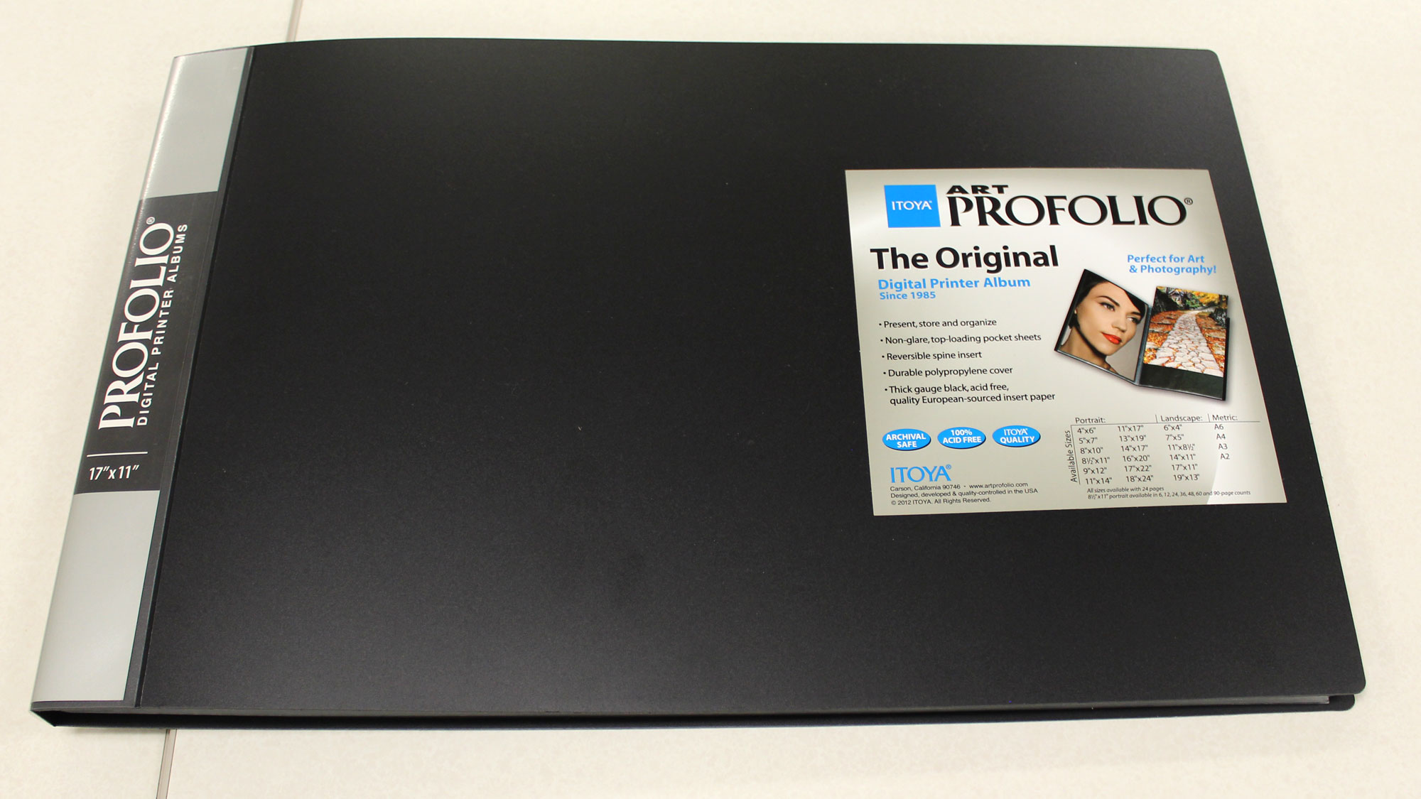 Example of a 17" x 11" portfolio book